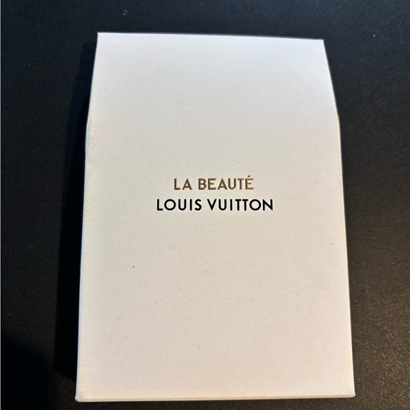 Louis Vuitton Rouge Lipstick Sample Set - Picture 7 of 15